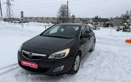 Opel Astra J, 2010 год, 773 000 рублей, 1 фотография