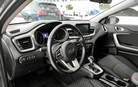 KIA cee'd III, 2019 год, 1 995 000 рублей, 16 фотография