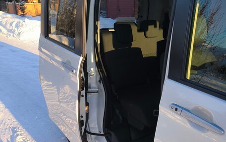 Toyota Roomy I, 2018 год, 999 999 рублей, 5 фотография