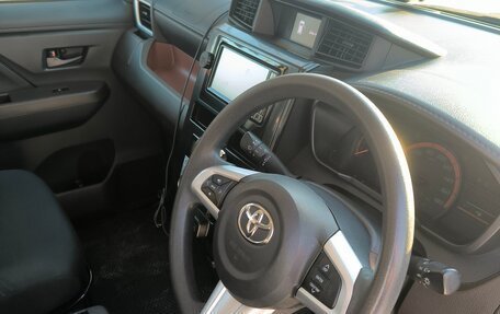 Toyota Roomy I, 2018 год, 999 999 рублей, 7 фотография