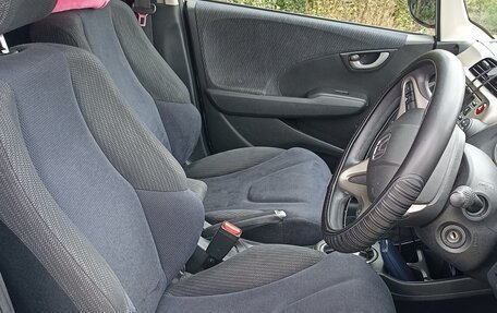 Honda Fit III, 2011 год, 750 000 рублей, 25 фотография