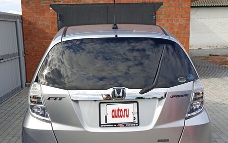 Honda Fit III, 2011 год, 750 000 рублей, 16 фотография