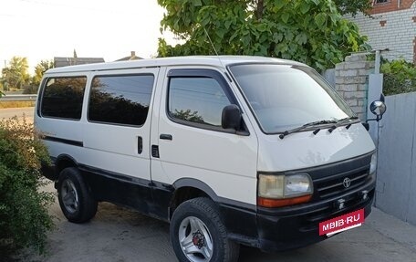 Toyota HiAce H100, 2003 год, 780 000 рублей, 2 фотография
