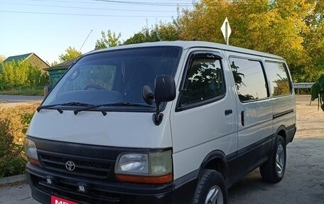 Toyota HiAce H100, 2003 год, 780 000 рублей, 4 фотография