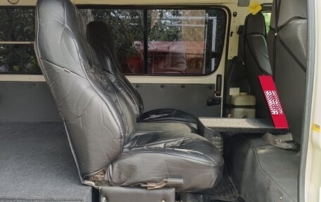 Toyota HiAce H100, 2003 год, 780 000 рублей, 7 фотография