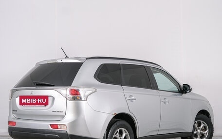Mitsubishi Outlander III рестайлинг 3, 2013 год, 1 399 000 рублей, 7 фотография