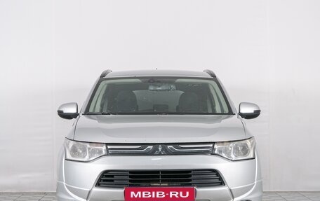Mitsubishi Outlander III рестайлинг 3, 2013 год, 1 399 000 рублей, 2 фотография