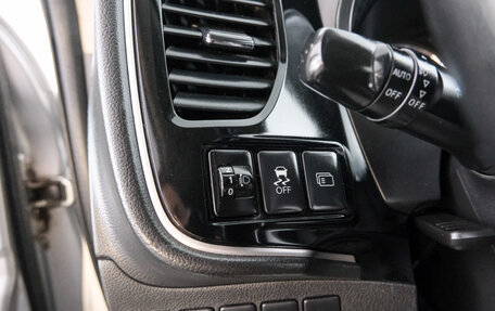 Mitsubishi Outlander III рестайлинг 3, 2013 год, 1 399 000 рублей, 19 фотография