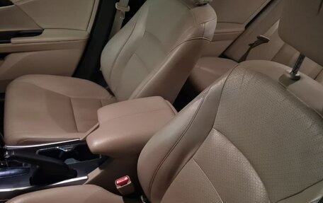 Honda Accord IX рестайлинг, 2013 год, 1 600 000 рублей, 10 фотография