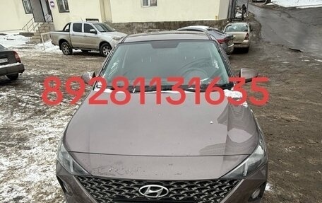 Hyundai Solaris II рестайлинг, 2021 год, 1 900 000 рублей, 12 фотография