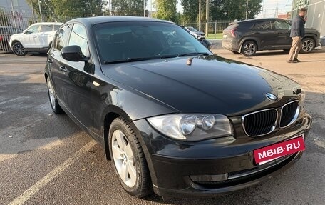 BMW 1 серия, 2011 год, 745 000 рублей, 8 фотография