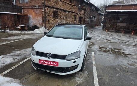 Volkswagen Polo VI (EU Market), 2011 год, 300 000 рублей, 1 фотография