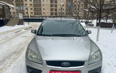 Ford Focus II рестайлинг, 2005 год, 450 000 рублей, 1 фотография