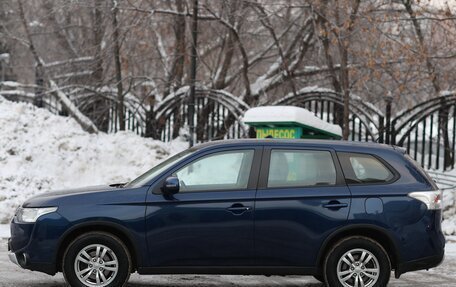 Mitsubishi Outlander III рестайлинг 3, 2014 год, 1 590 000 рублей, 8 фотография