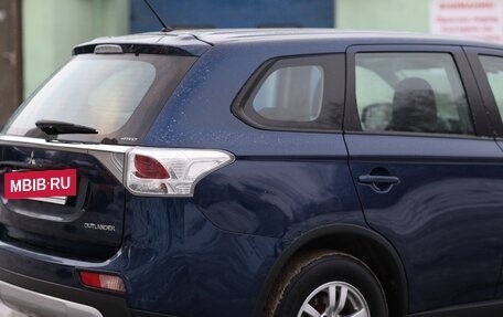 Mitsubishi Outlander III рестайлинг 3, 2014 год, 1 590 000 рублей, 5 фотография