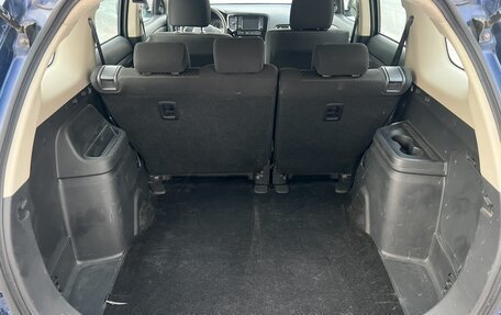 Mitsubishi Outlander III рестайлинг 3, 2014 год, 1 590 000 рублей, 18 фотография