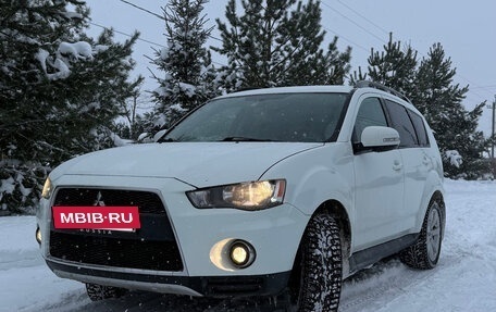 Mitsubishi Outlander III рестайлинг 3, 2010 год, 1 200 000 рублей, 7 фотография