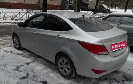 Hyundai Solaris II рестайлинг, 2016 год, 1 100 000 рублей, 4 фотография