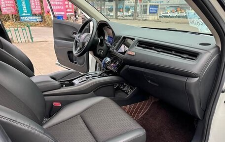 Honda Vezel, 2022 год, 1 348 004 рублей, 8 фотография