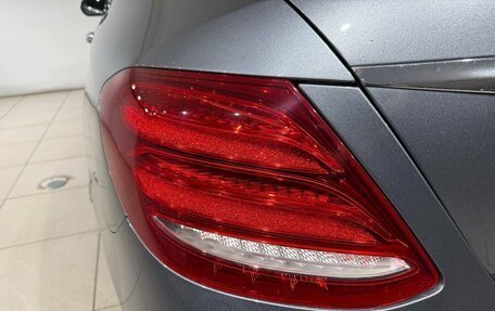 Mercedes-Benz E-Класс, 2019 год, 3 490 000 рублей, 10 фотография