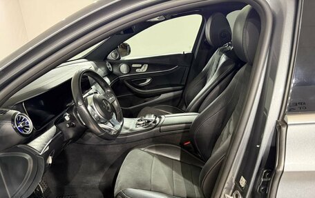 Mercedes-Benz E-Класс, 2019 год, 3 490 000 рублей, 13 фотография