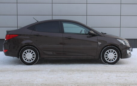 Hyundai Solaris II рестайлинг, 2016 год, 1 025 000 рублей, 4 фотография