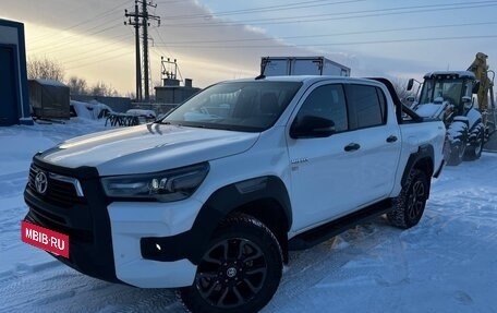 Toyota Hilux VIII, 2021 год, 4 550 000 рублей, 2 фотография