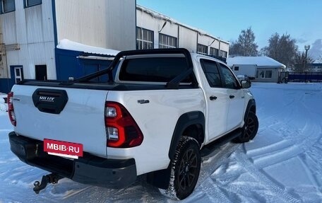 Toyota Hilux VIII, 2021 год, 4 550 000 рублей, 3 фотография