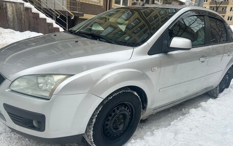 Ford Focus II рестайлинг, 2005 год, 450 000 рублей, 3 фотография