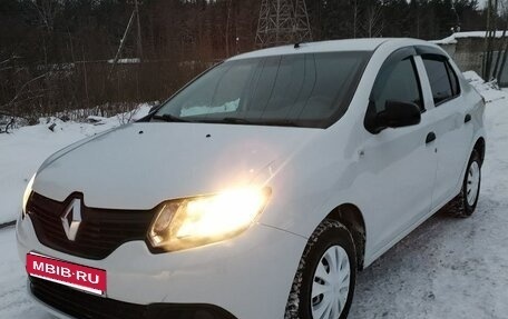 Renault Logan II, 2017 год, 370 000 рублей, 9 фотография