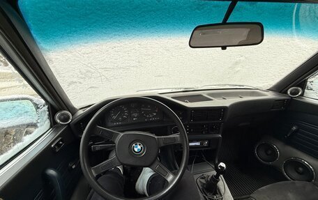 BMW 5 серия, 1983 год, 450 000 рублей, 11 фотография