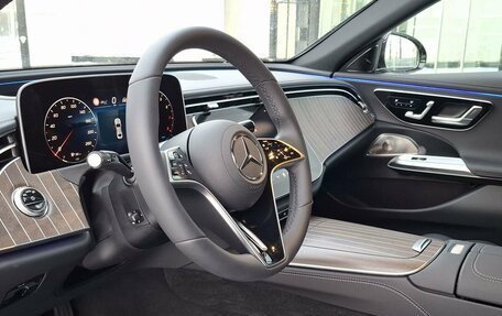 Mercedes-Benz E-Класс, 2025 год, 9 370 000 рублей, 10 фотография