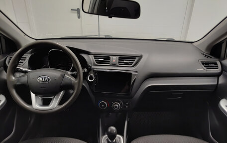 KIA Rio III рестайлинг, 2013 год, 710 000 рублей, 17 фотография