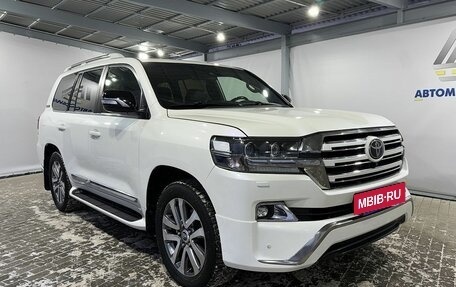 Toyota Land Cruiser 200, 2016 год, 5 999 000 рублей, 7 фотография