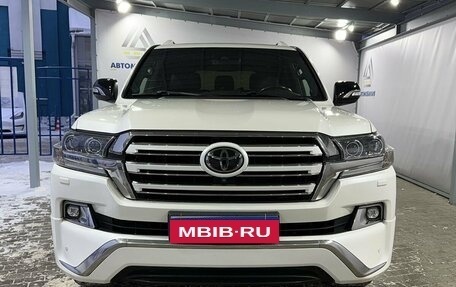 Toyota Land Cruiser 200, 2016 год, 5 999 000 рублей, 8 фотография