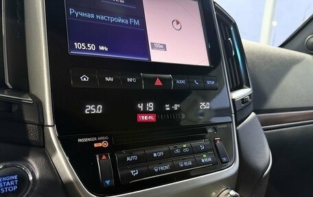 Toyota Land Cruiser 200, 2016 год, 5 999 000 рублей, 20 фотография