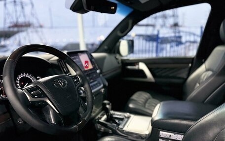 Toyota Land Cruiser 200, 2016 год, 5 999 000 рублей, 11 фотография