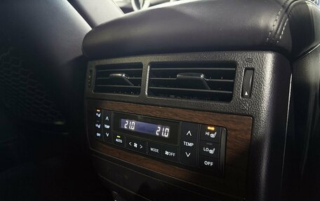 Toyota Land Cruiser 200, 2016 год, 5 999 000 рублей, 26 фотография