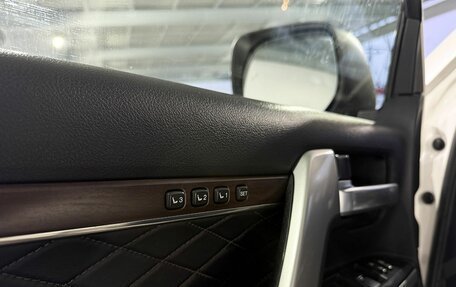 Toyota Land Cruiser 200, 2016 год, 5 999 000 рублей, 25 фотография