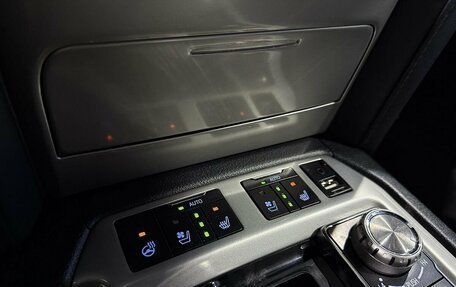 Toyota Land Cruiser 200, 2016 год, 5 999 000 рублей, 27 фотография