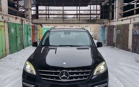 Mercedes-Benz M-Класс, 2013 год, 2 850 000 рублей, 1 фотография