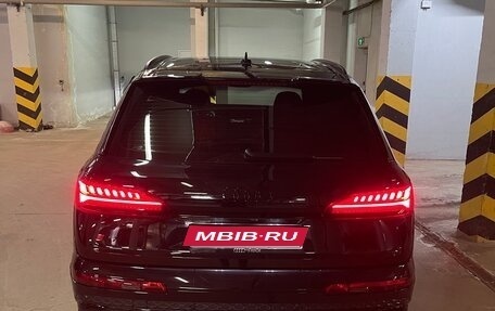 Audi Q7, 2024 год, 10 000 000 рублей, 1 фотография