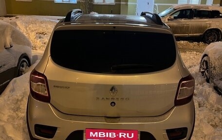 Renault Sandero II рестайлинг, 2016 год, 850 000 рублей, 2 фотография