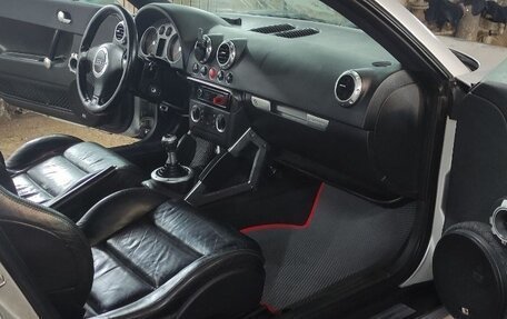 Audi TT, 1999 год, 800 000 рублей, 13 фотография