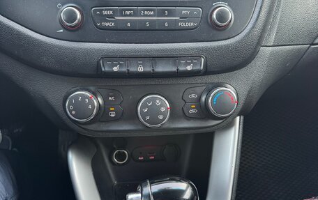 KIA cee'd III, 2013 год, 900 000 рублей, 24 фотография