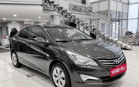 Hyundai Solaris II рестайлинг, 2016 год, 899 000 рублей, 3 фотография