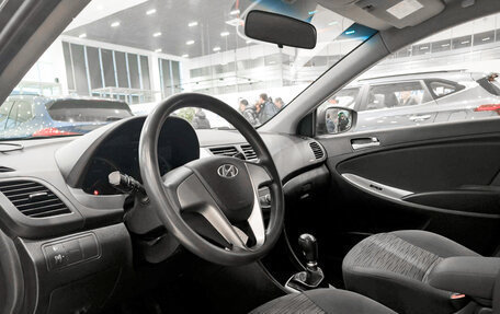 Hyundai Solaris II рестайлинг, 2016 год, 899 000 рублей, 20 фотография