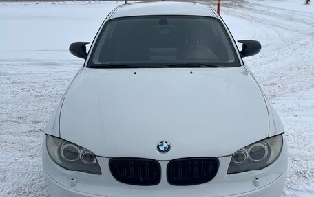BMW 1 серия, 2010 год, 870 000 рублей, 1 фотография
