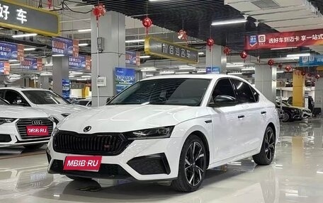 Skoda Octavia IV, 2021 год, 1 950 000 рублей, 1 фотография