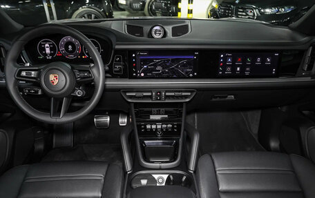 Porsche Cayenne III, 2025 год, 18 490 000 рублей, 16 фотография